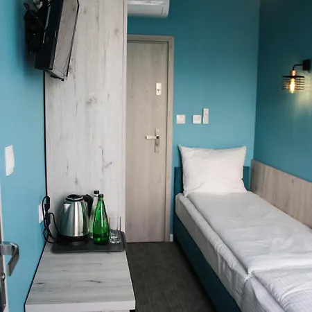 Hotel U George'a *