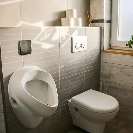 U George'a 酒店 Ziebice