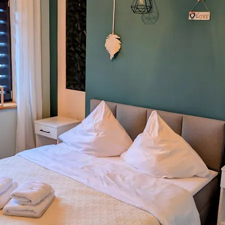 U George'a * Ziebice